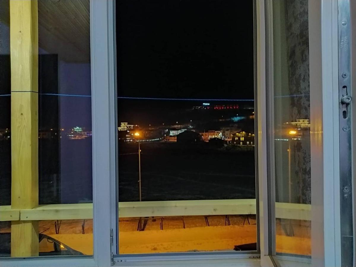 Tetne Qor Guesthouse Mestia Bagian luar foto